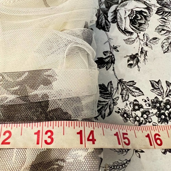 Eliza J. White and black floral, netted overlay dress semi- formal- size 14 - Picture 9 of 10